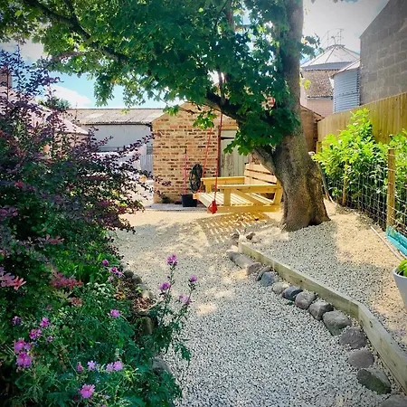 Apartment Beautiful Country Retreat For 6, With Free Parking